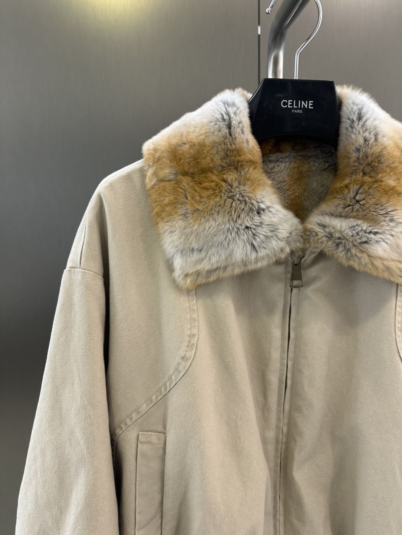 Ce1i*e outwears